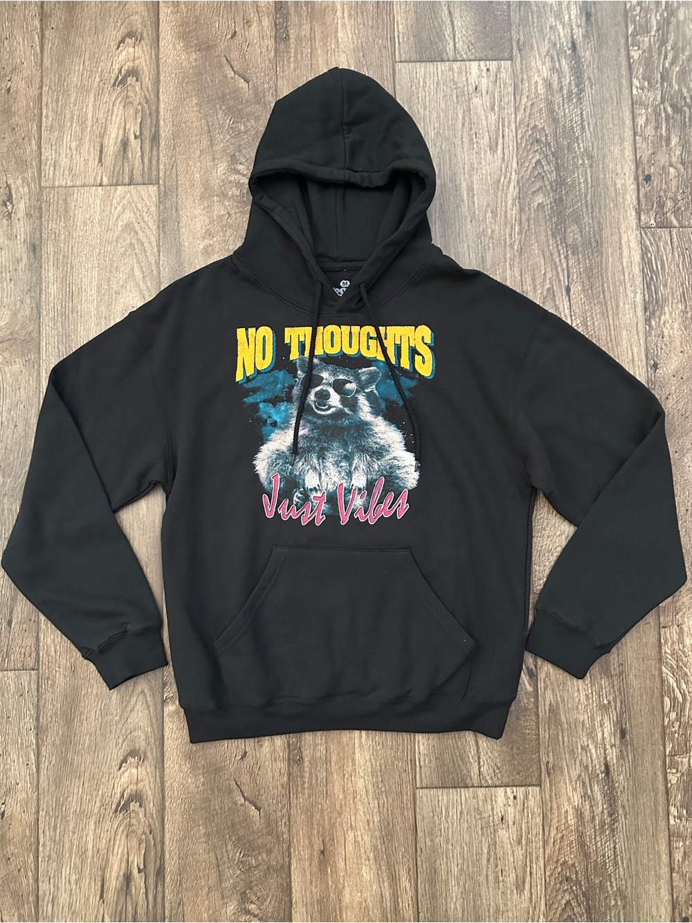 Goodie Two Sleeves Racoon No Thoughts Just Vibes Hoodie Men’s Size M Black
